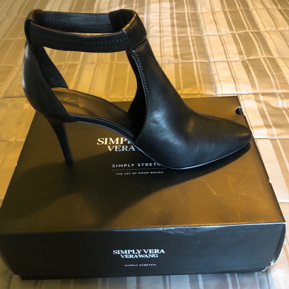 New Vera Wang Finch Heels